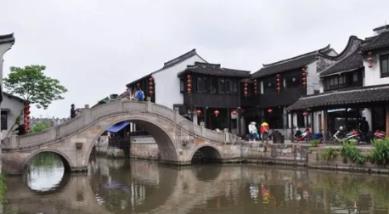 黄金AK闯迷宫